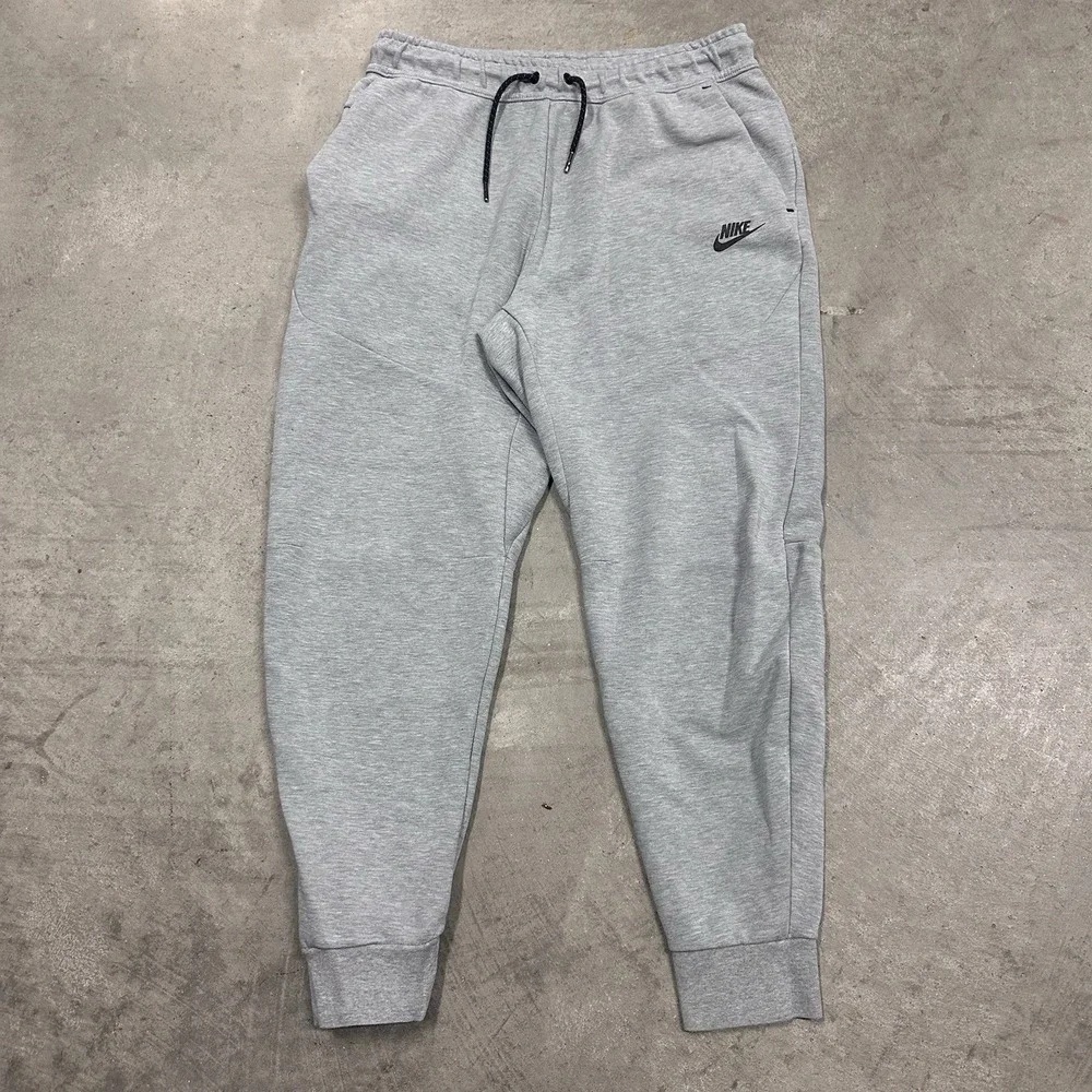 Nike Tech Fleece Joggers Mens Medium Sweatpants Gray CU4495-063 Sportswear